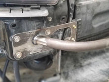 G8/SS Bumper Support w/ Washer Reservoir mount